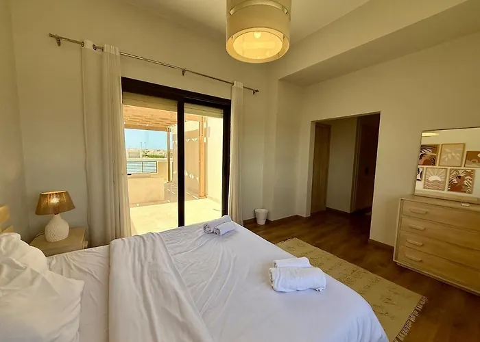 فيلة Tropical 3br Villa-free Pool & Lagoon Access At Elgouna الغردقة