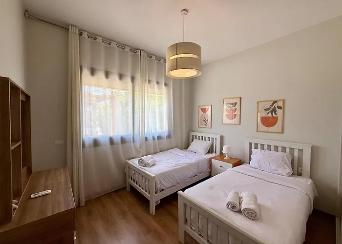 Tropical 3br Villa-free Pool & Lagoon Access At Elgouna فيلة الغردقة