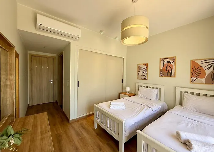 Tropical 3br Villa-free Pool & Lagoon Access At Elgouna * الغردقة