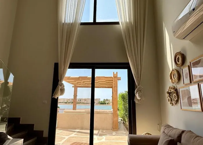 Tropical 3br Villa-free Pool & Lagoon Access At Elgouna الغردقة